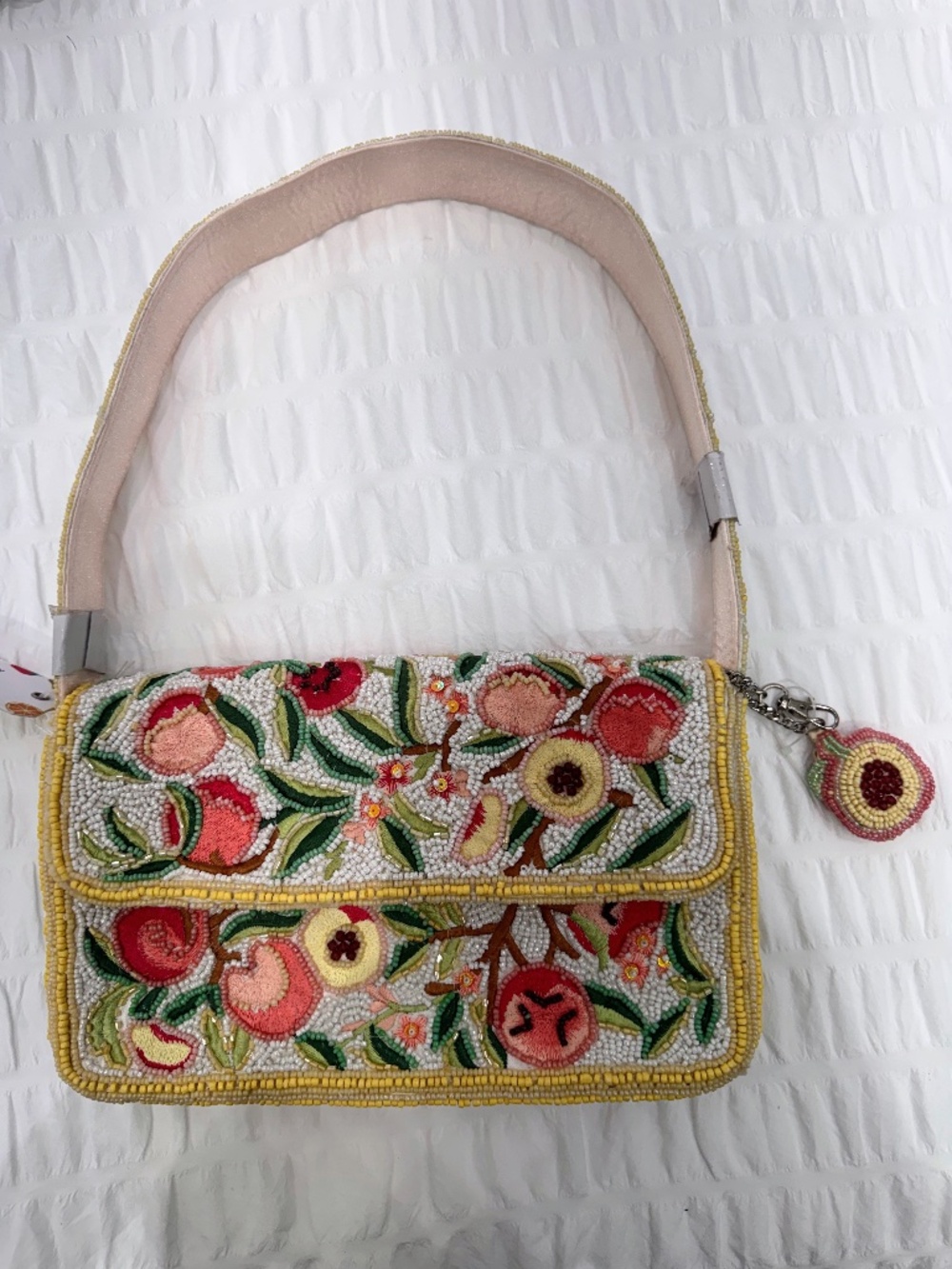 🍑✨ STATEMENT PEACH BEADED BAG – EFFORTLESS LUXURY ✨🍑